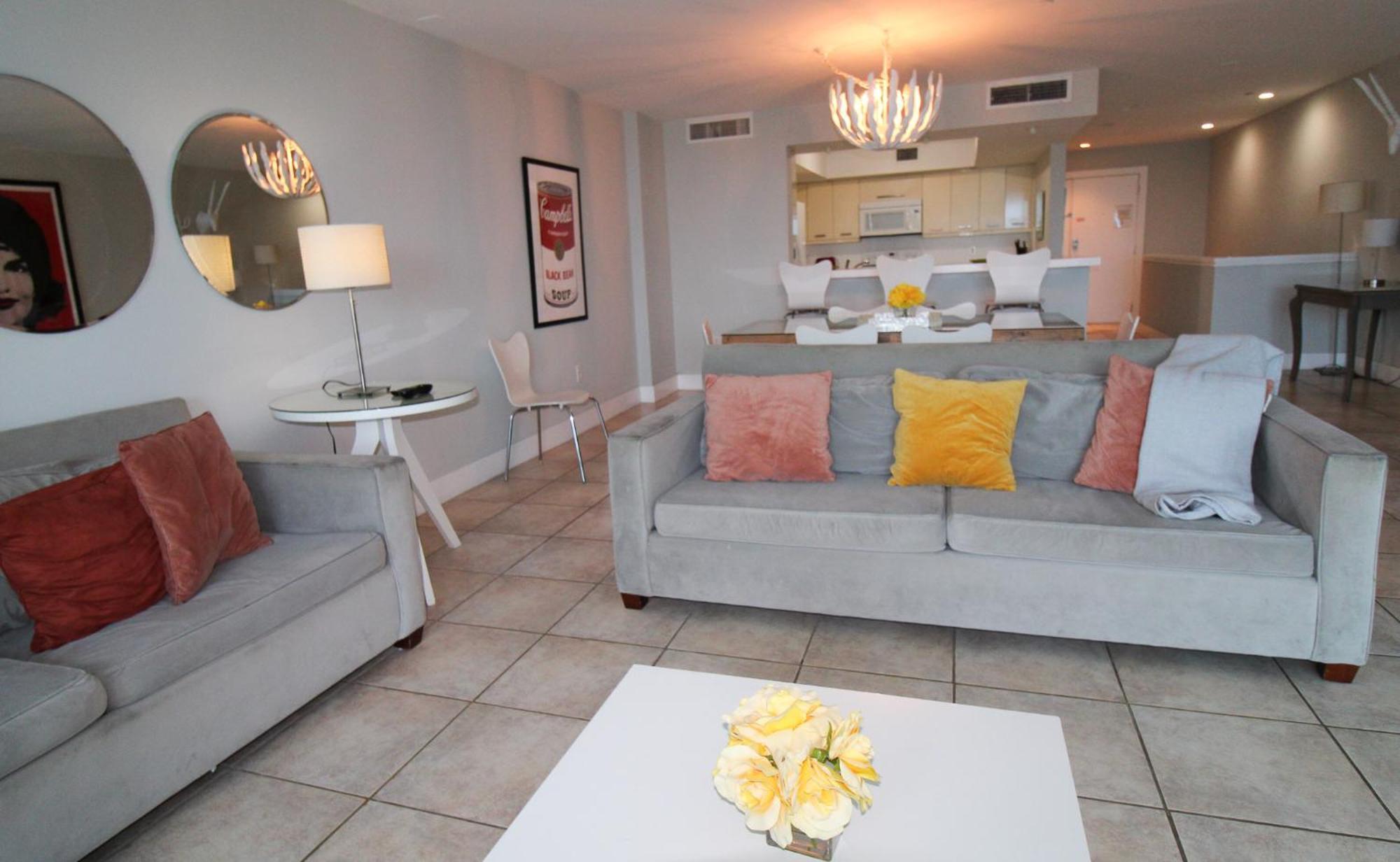Castle Pavillon 8 Beachfront - Private Beach Access Loft With 2-Story, Pool, Tennis, Free Parking Access Miami Beach Exteriér fotografie