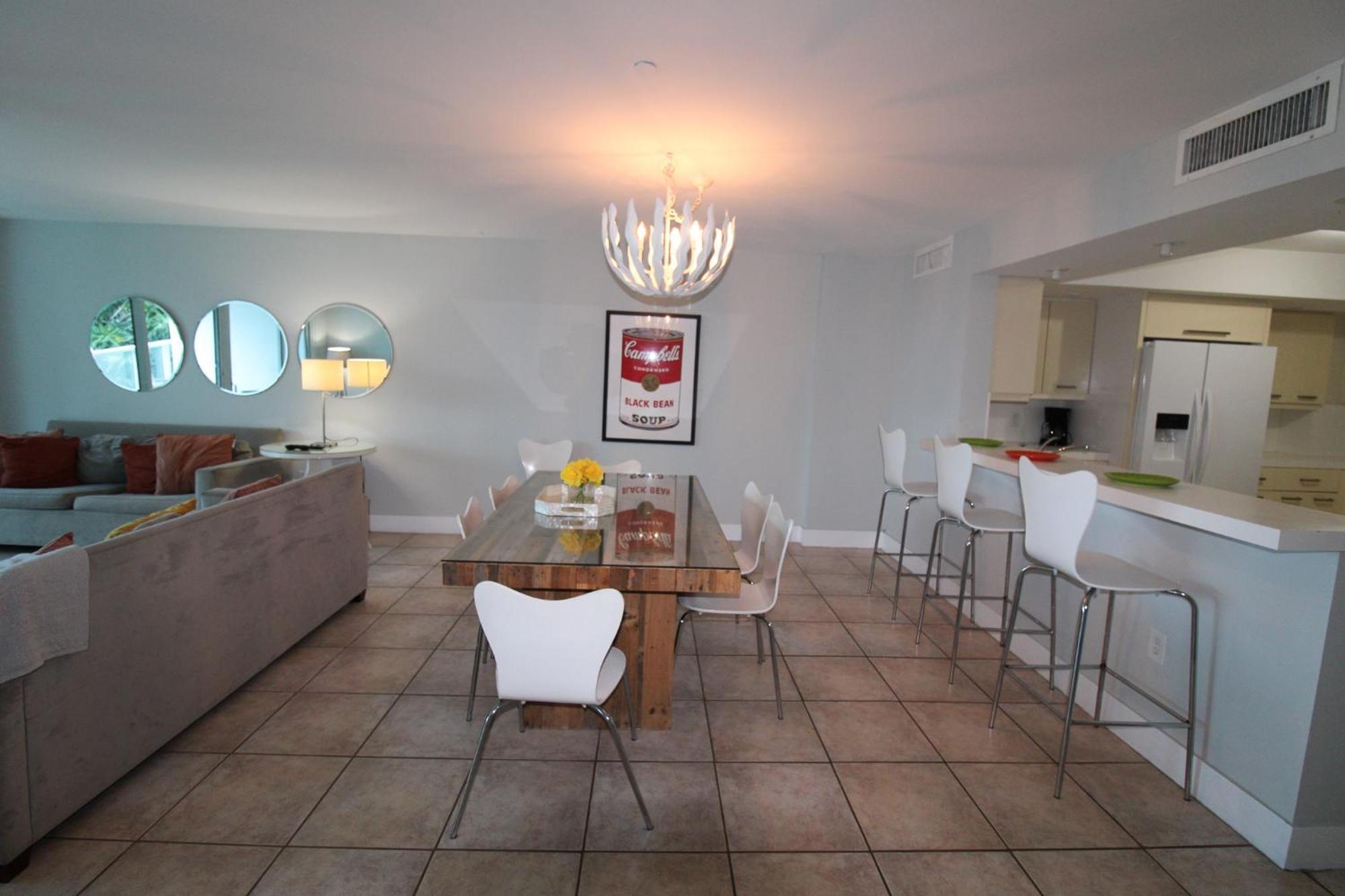 Castle Pavillon 8 Beachfront - Private Beach Access Loft With 2-Story, Pool, Tennis, Free Parking Access Miami Beach Exteriér fotografie