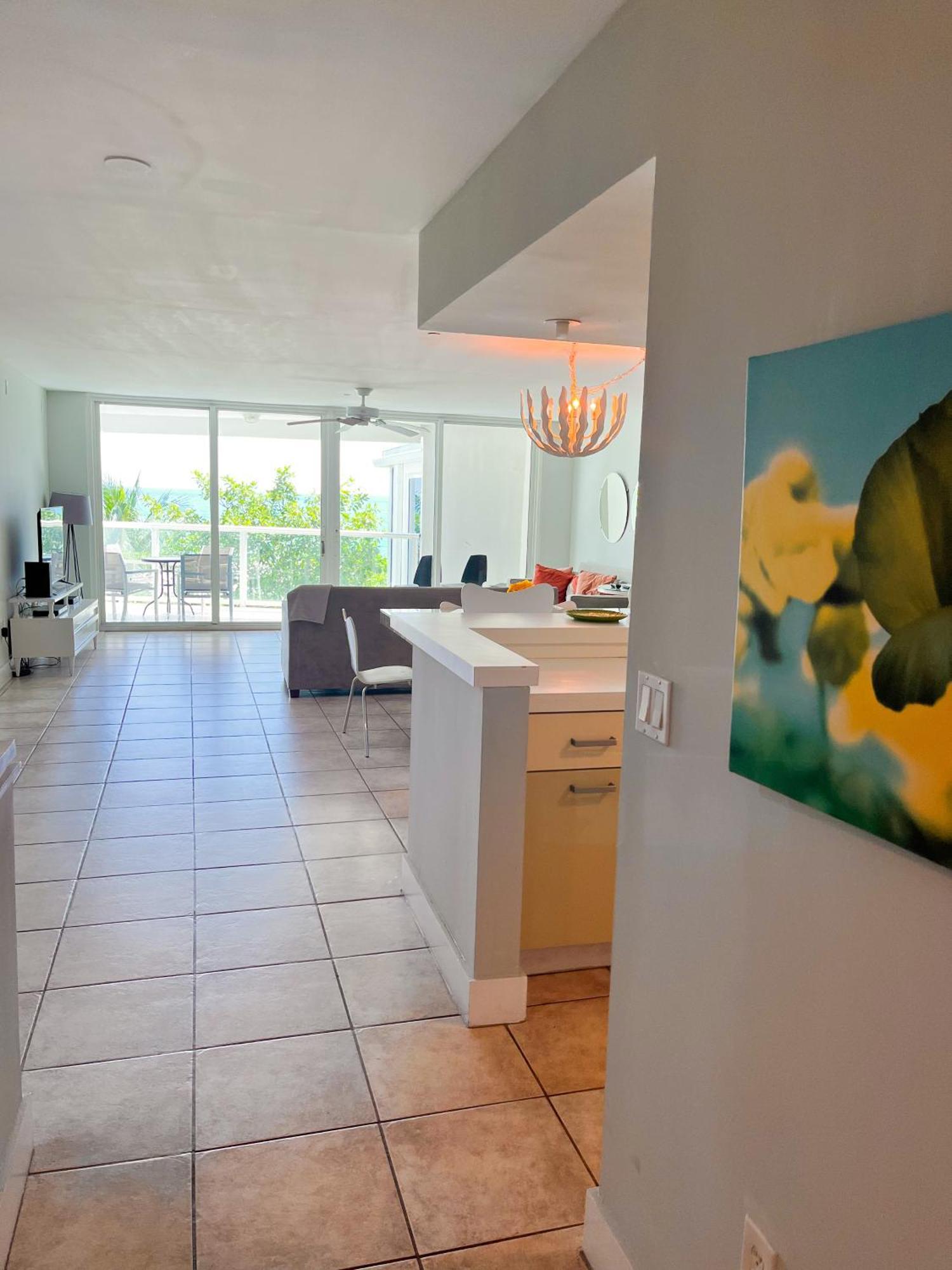 Castle Pavillon 8 Beachfront - Private Beach Access Loft With 2-Story, Pool, Tennis, Free Parking Access Miami Beach Exteriér fotografie
